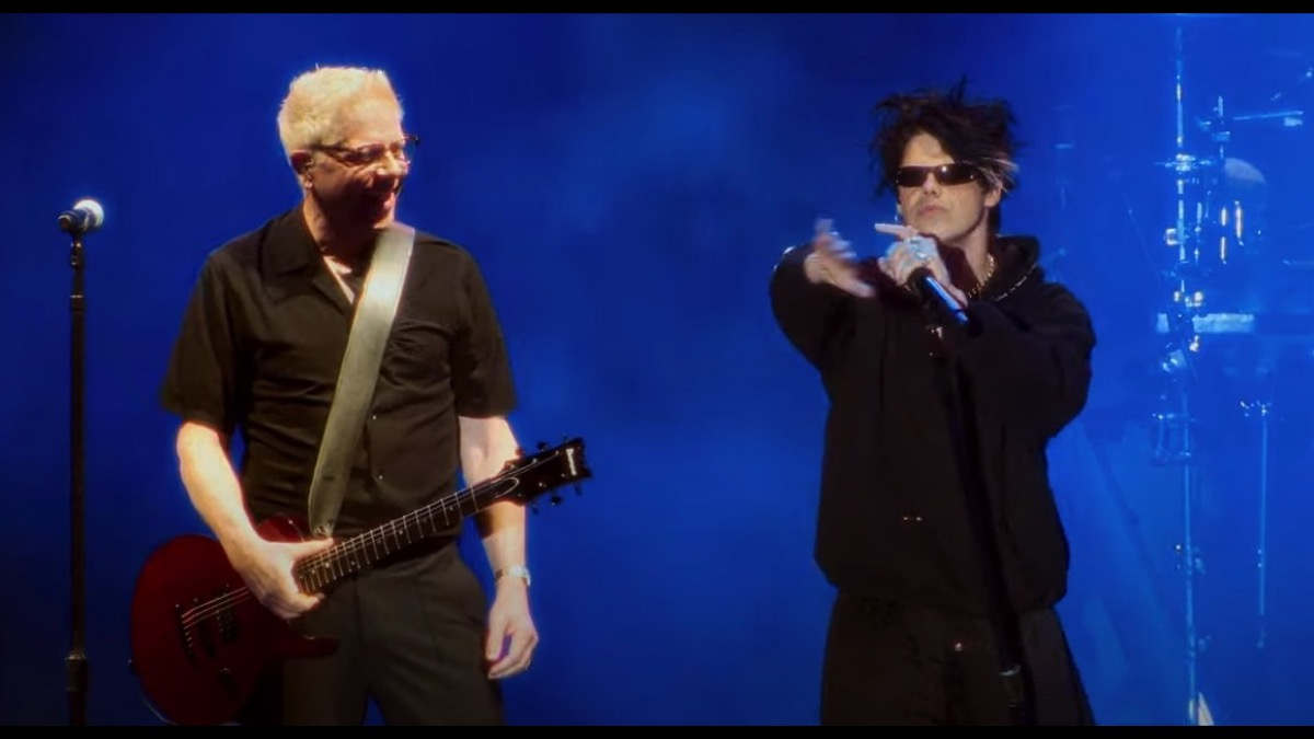 The Offspring Share Surprise Jam With Yungblud