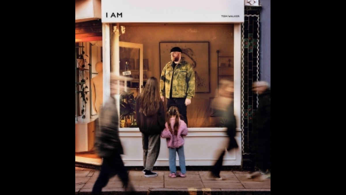 Tom Walker Shares 'I Am' Title Track