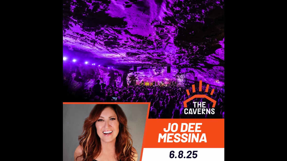 Jo Dee Messina Going Underground For The Caverns Performance