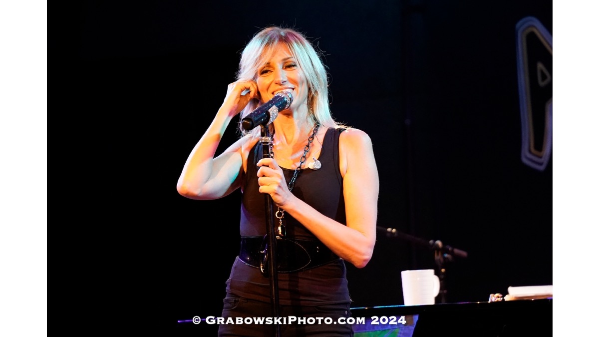 Debbie Gibson Live In Chicago 2024