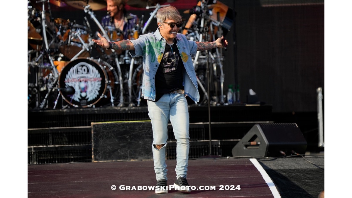 Def Leppard, Journey, Steve Miller Rock Wrigley Field 2024