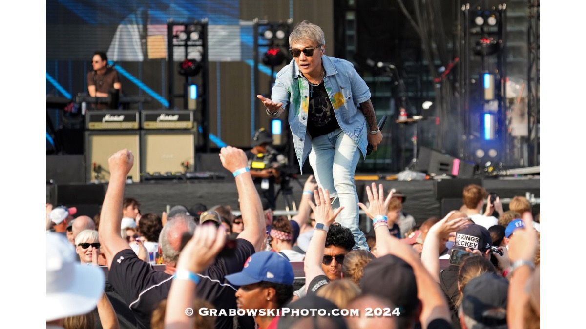 Def Leppard, Journey, Steve Miller Rock Wrigley Field 2024