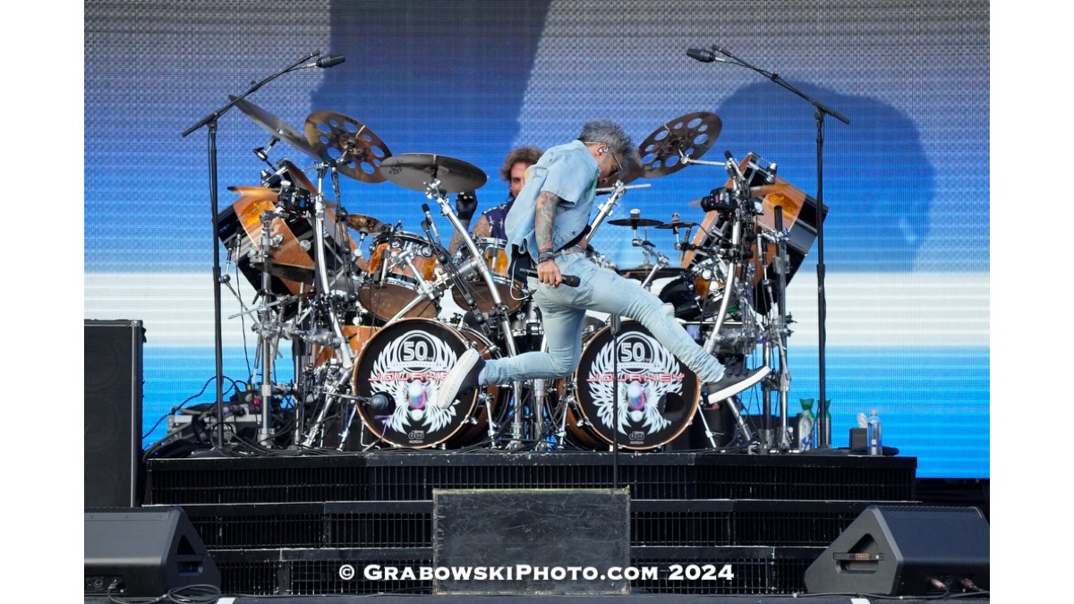 Def Leppard, Journey, Steve Miller Rock Wrigley Field 2024