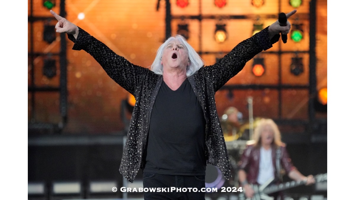 Def Leppard, Journey, Steve Miller Rock Wrigley Field 2024