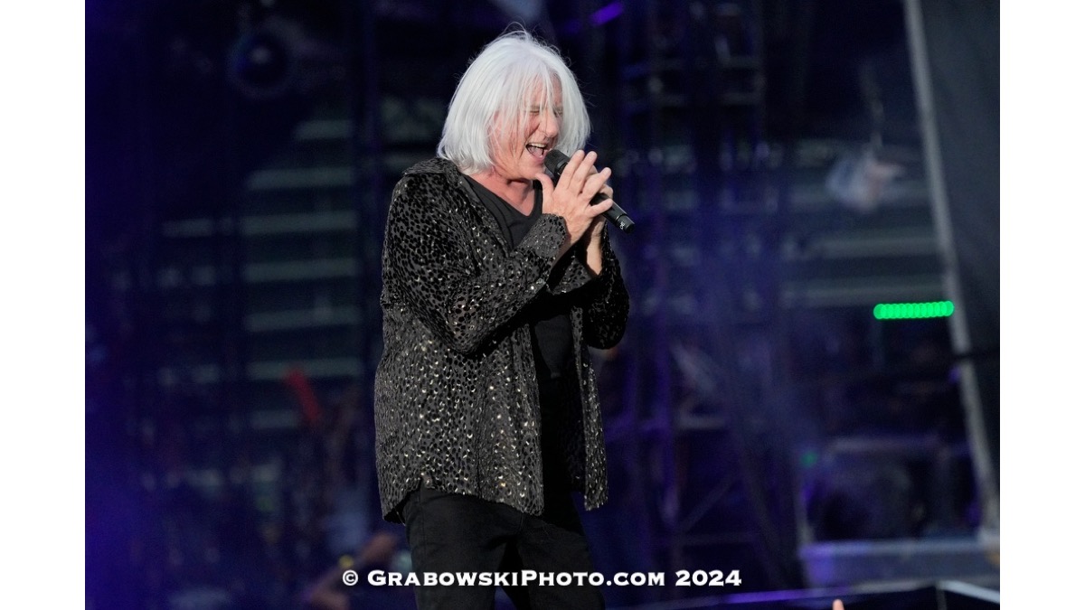 Def Leppard, Journey, Steve Miller Rock Wrigley Field 2024